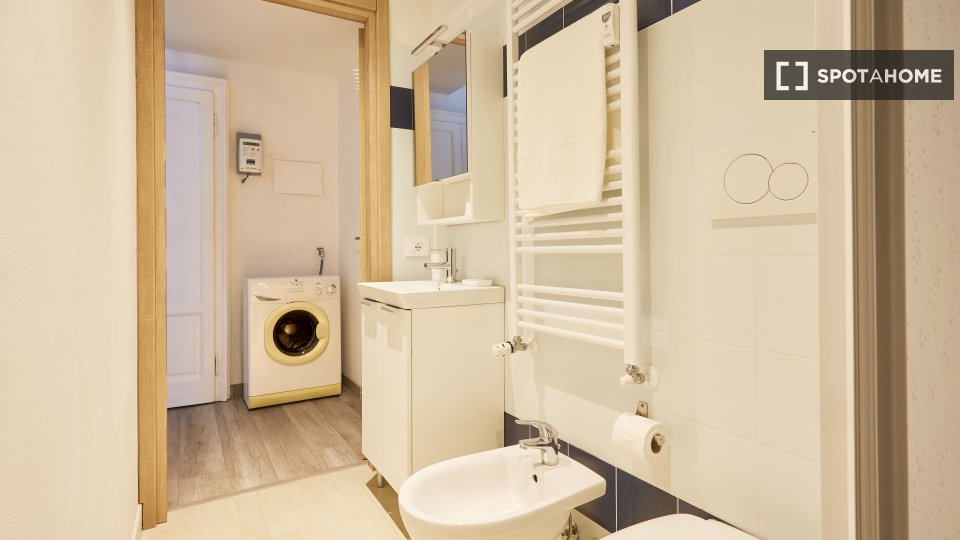 Apartment Milan, 1 bed, 43m² — photo 12