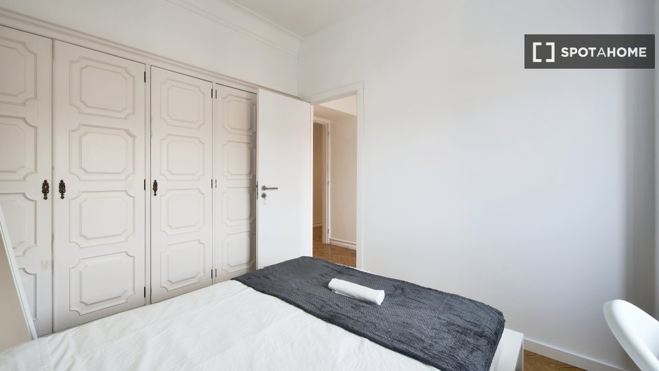 Double room Lisbon, 9 beds — photo 33