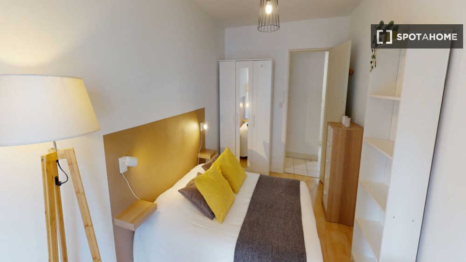 Camera doppia Lione, 4 camere, 90m² — foto 10