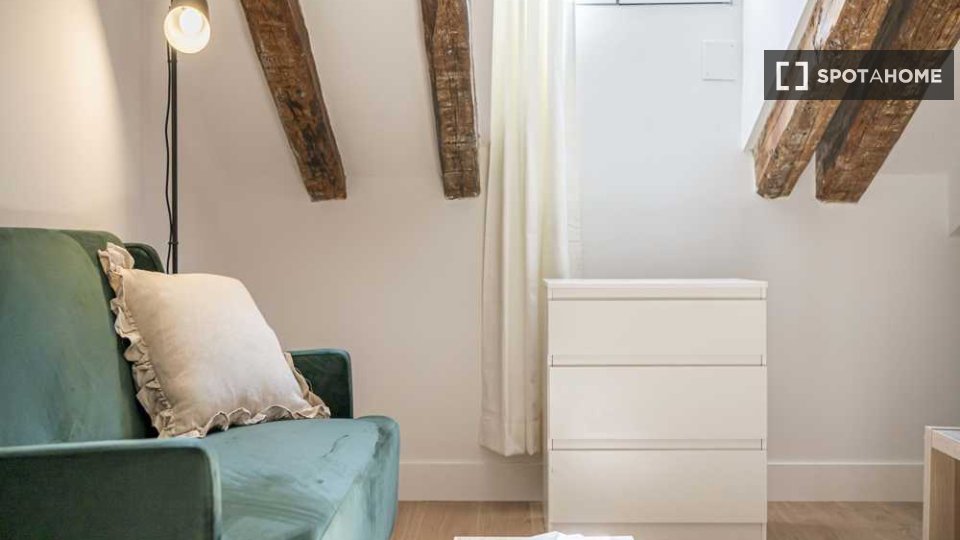 Double room Madrid, 16 beds — photo 35