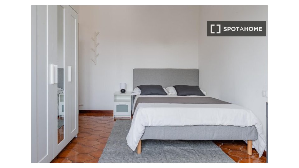 Double room Milan, 3 beds — photo 5