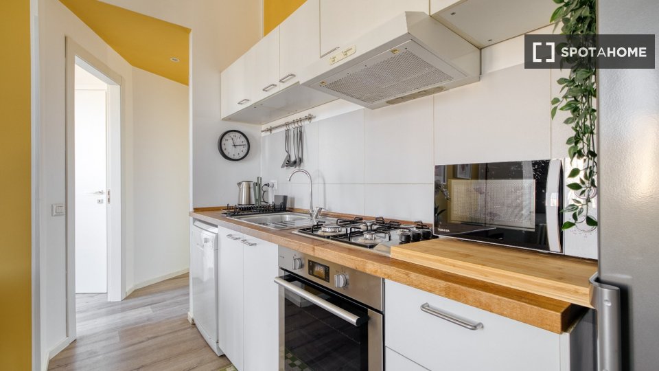 Apartment Milan, 1 bed — photo 5