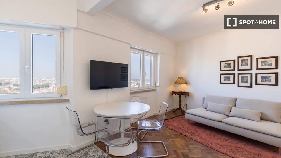 Apartment Lisbon, 2 beds — photo 10
