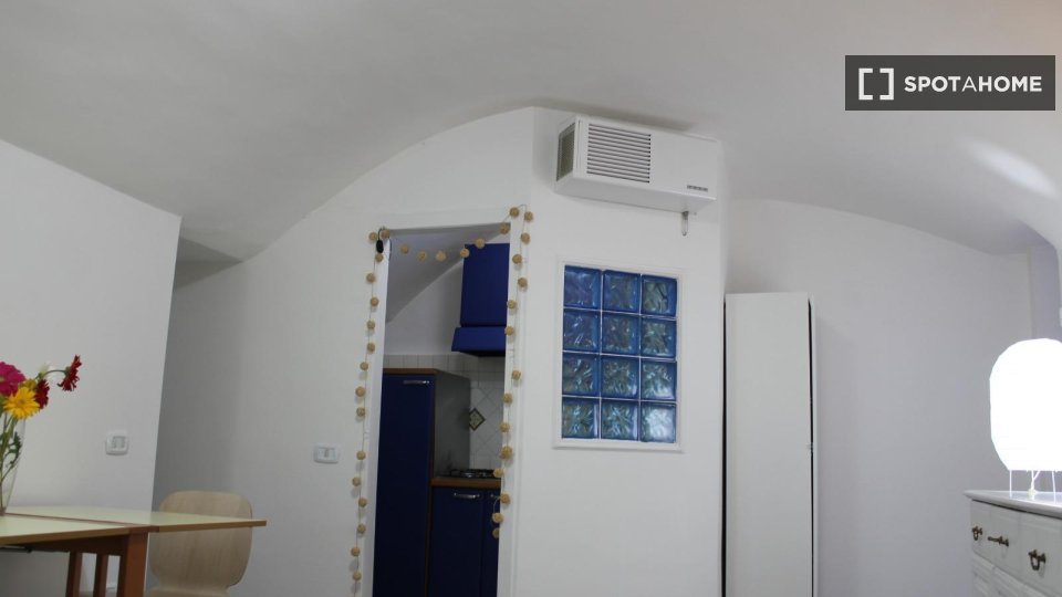 Apartment Naples, 1 bed — photo 4