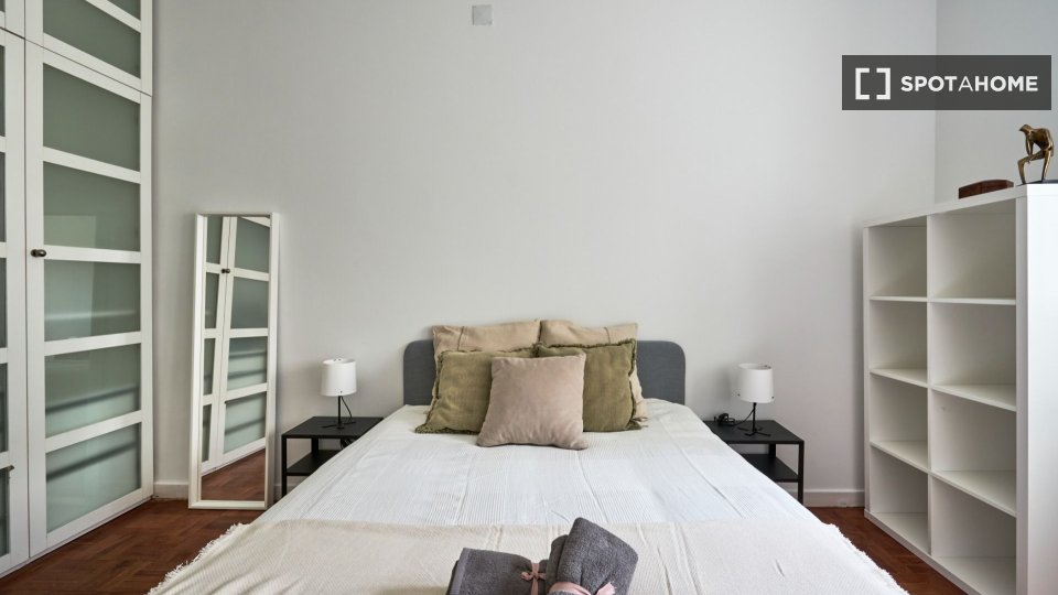 Double room Lisbon, 10 beds — photo 44