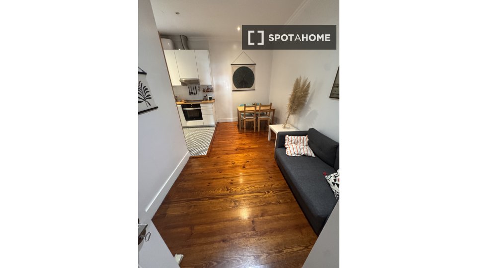 Apartment mono Lisbon, 60m² — photo 5