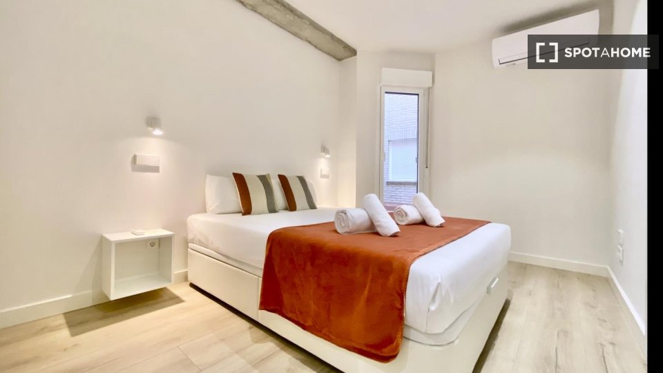 Apartment Madrid, 2 beds — photo 15