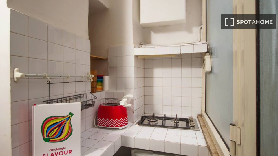 Apartment Rome, 1 bed — photo 13