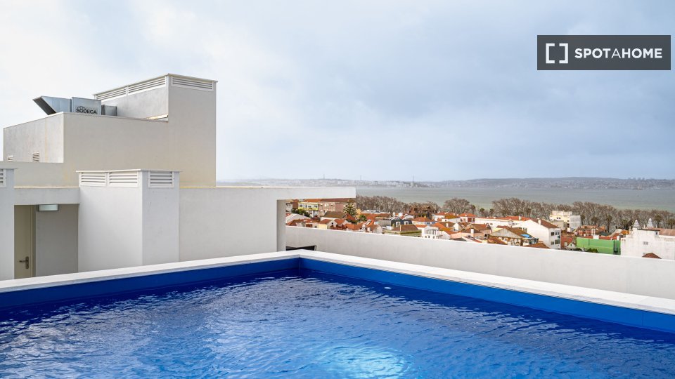 Apartment Lisbon, 3 beds, 142m² — photo 3