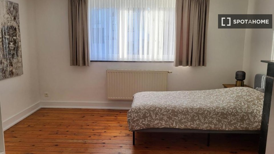 Double room Brussels, 6 beds — photo 5