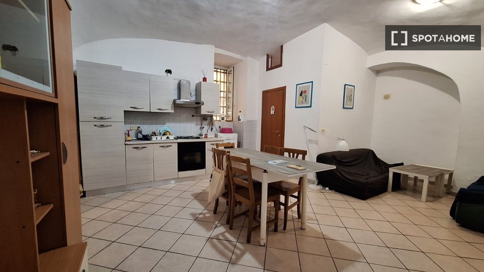 Double room Naples, 5 beds — photo 12