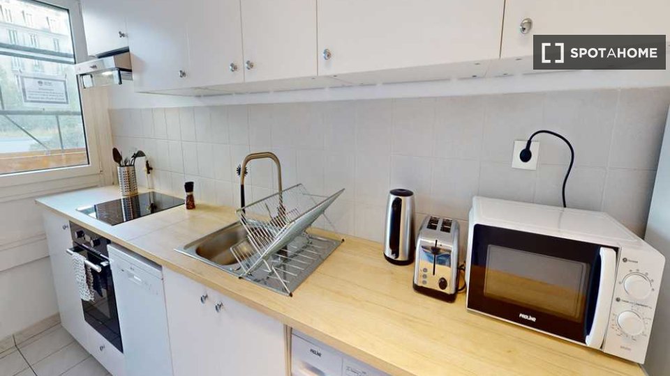 Double room Paris, 5 beds, 100m² — photo 2