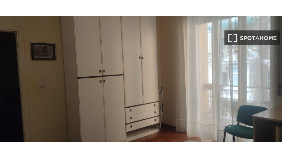 Double room Naples, 4 beds — photo 17