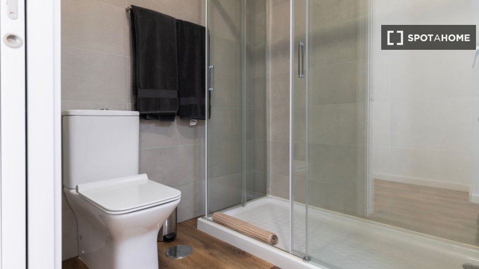 Apartment Lisbon, 2 beds — photo 9