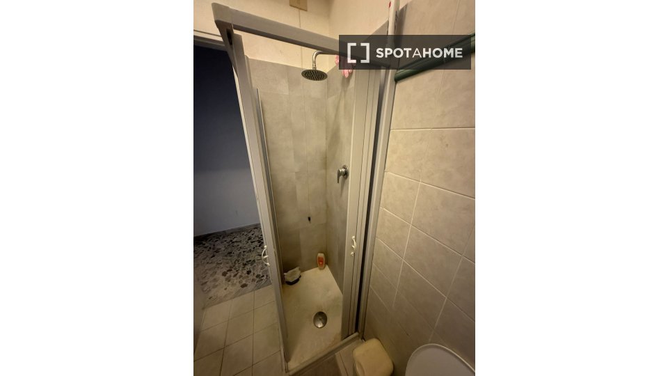 Double room Rome, 5 beds — photo 11