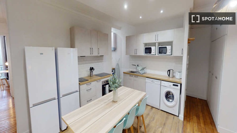 Double room Paris, 6 beds, 100m² — photo 8