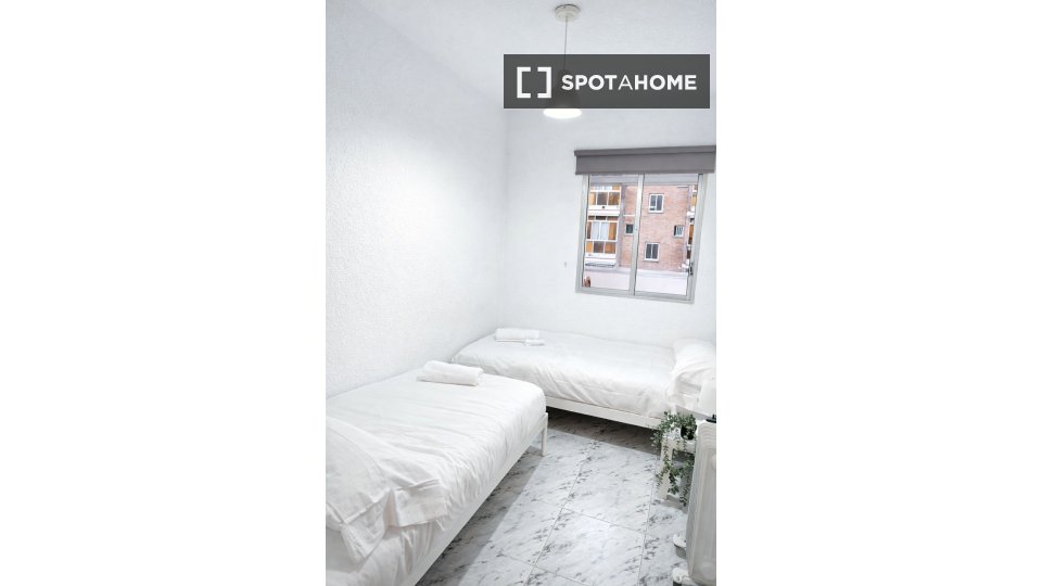 Apartment Madrid, 3 beds, 80m² — photo 4