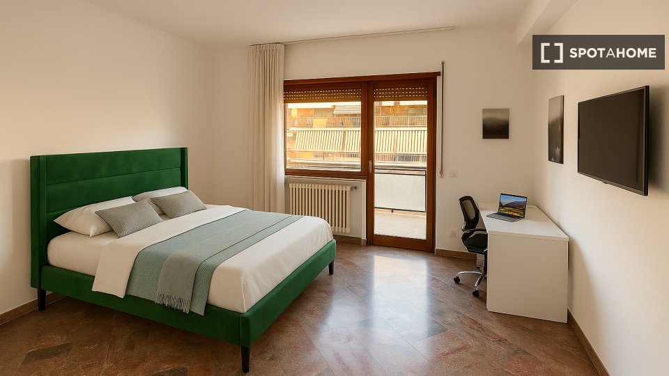 Double room Rome, 5 beds, 180m² — photo 32