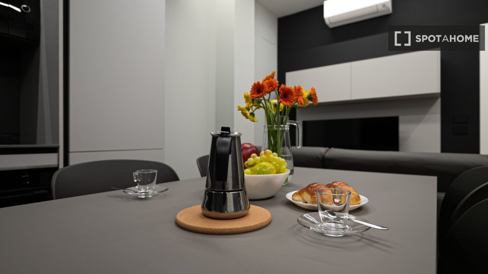 Apartment Milan, 2 beds, 72m² — photo 19