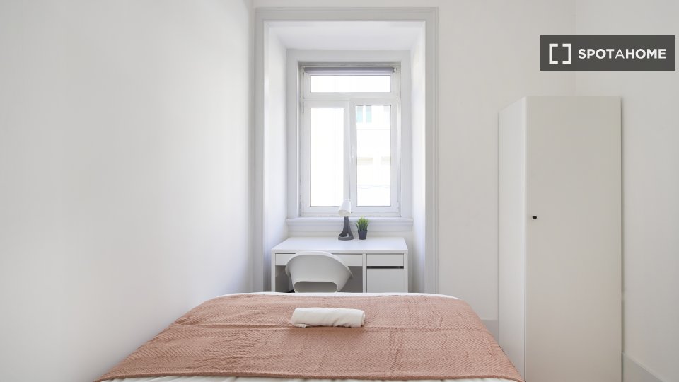 Double room Lisbon, 8 beds — photo 9