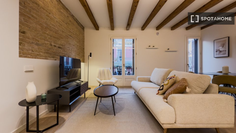 Apartment Barcelona, 2 beds, 73m² — photo 38