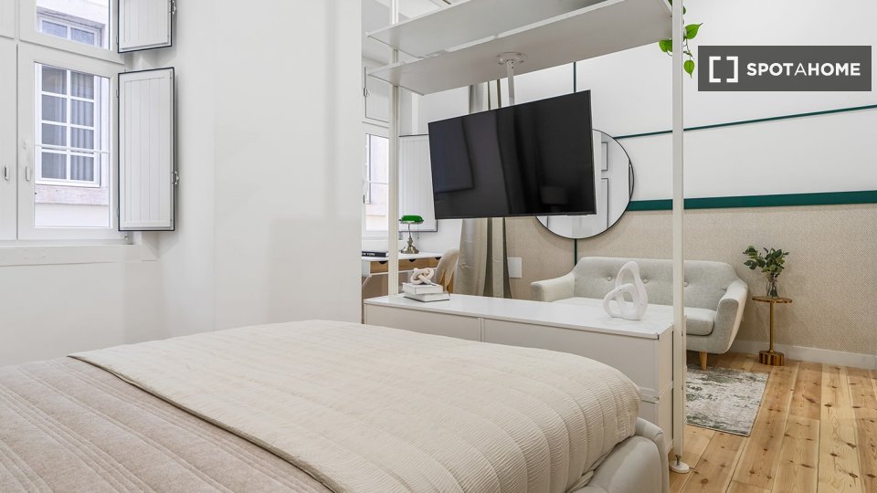 Double room Lisbon, 6 beds — photo 36
