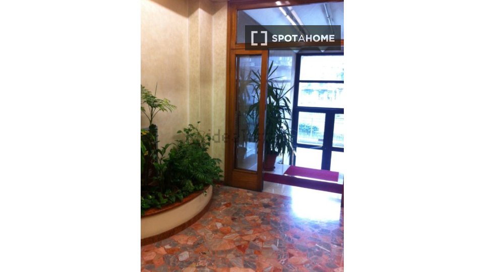 Apartment Milan, 1 bed, 80m² — photo 8