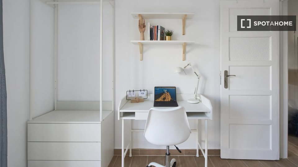 Double room Lisbon, 4 beds — photo 4