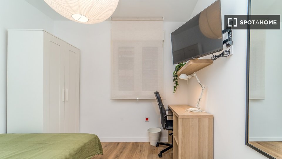 Se alquila habitación en piso compartido en Batallas, Valladolid.