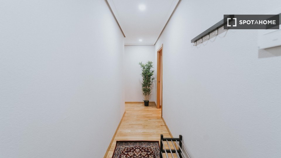 Double room Madrid, 4 beds — photo 6