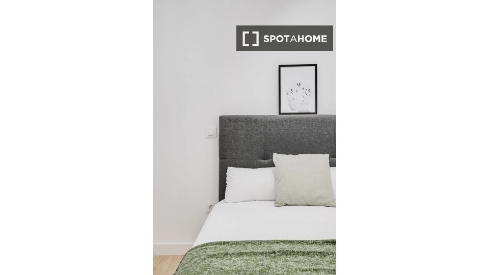 Double room Madrid, 11 beds — photo 4