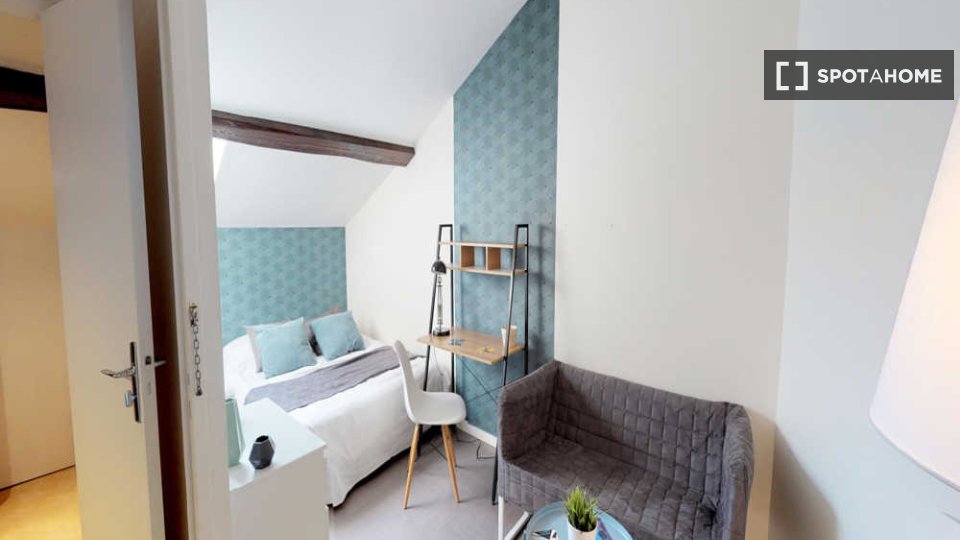 Camera doppia Lione, 4 camere, 90m² — foto 4