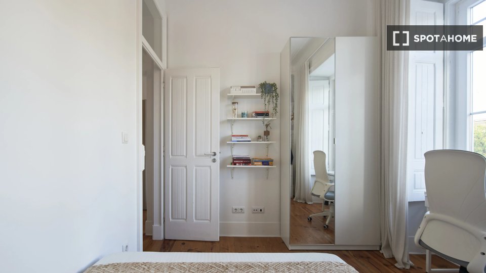Double room Lisbon, 7 beds — photo 3