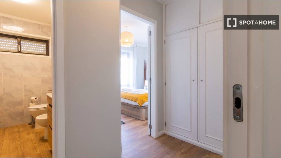 Apartment Porto, 3 beds, 140m² — photo 6