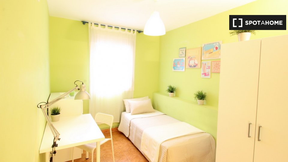 Double room Madrid, 4 beds — photo 4