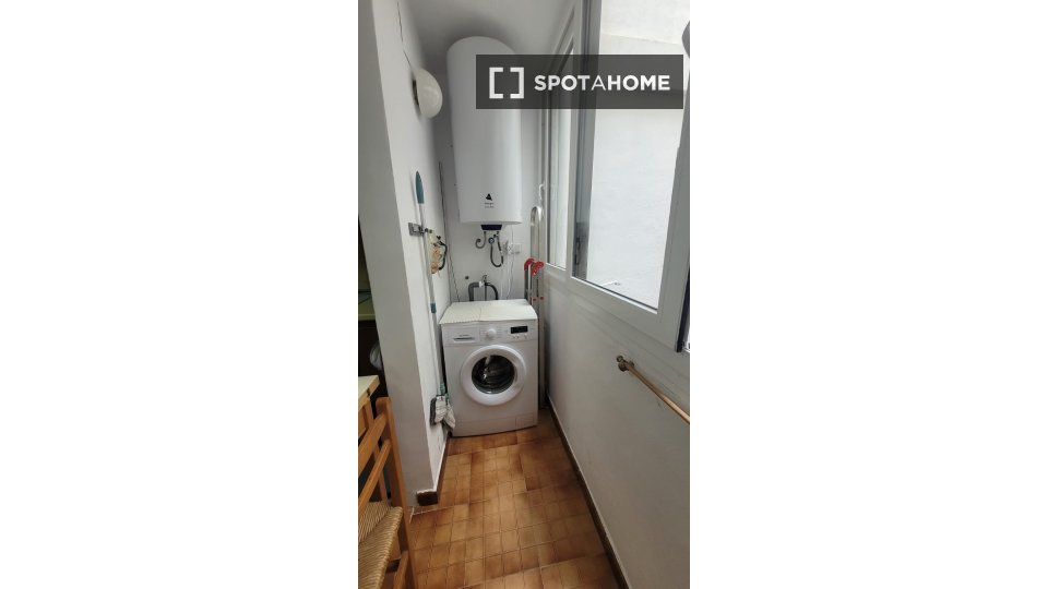 Apartment Alicante, 2 beds, 70m² — photo 3