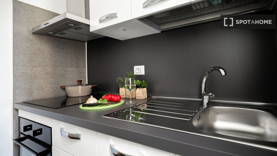 Apartment Milan, 1 bed, 57m² — photo 17