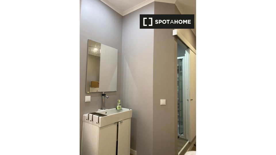 Double room Lisbon, 7 beds — photo 9