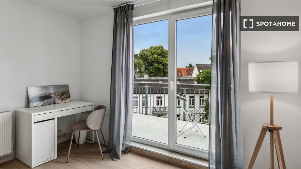 Double room Hamburg, 3 beds, 74m² — photo 40