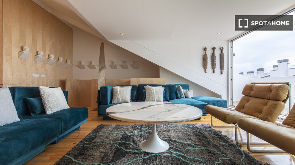 Apartment Lisbon, 4 beds — photo 1
