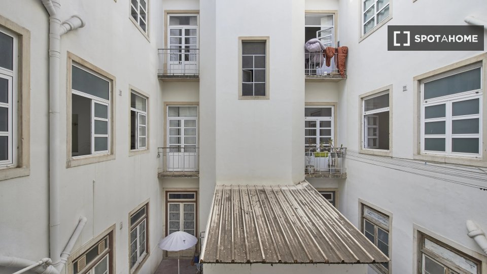 Double room Lisbon, 7 beds — photo 13