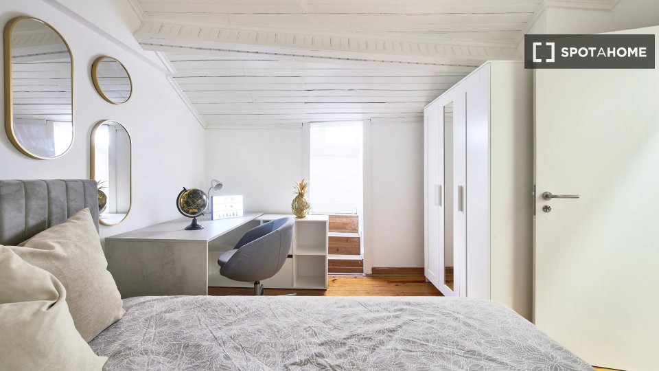 Double room Lisbon, 13 beds — photo 2
