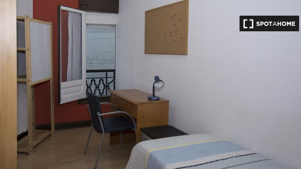 Double room Madrid, 11 beds — photo 1