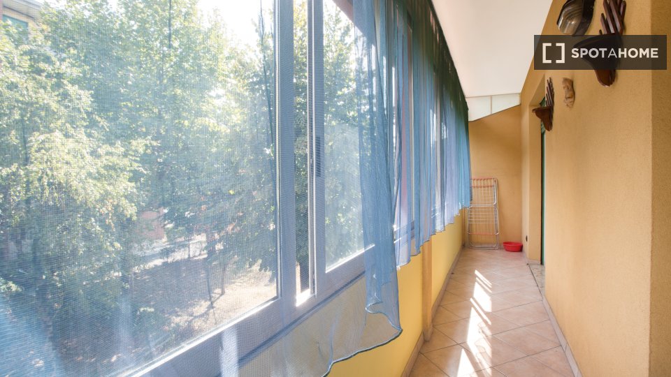 Double room Milan, 3 beds, 66m² — photo 16