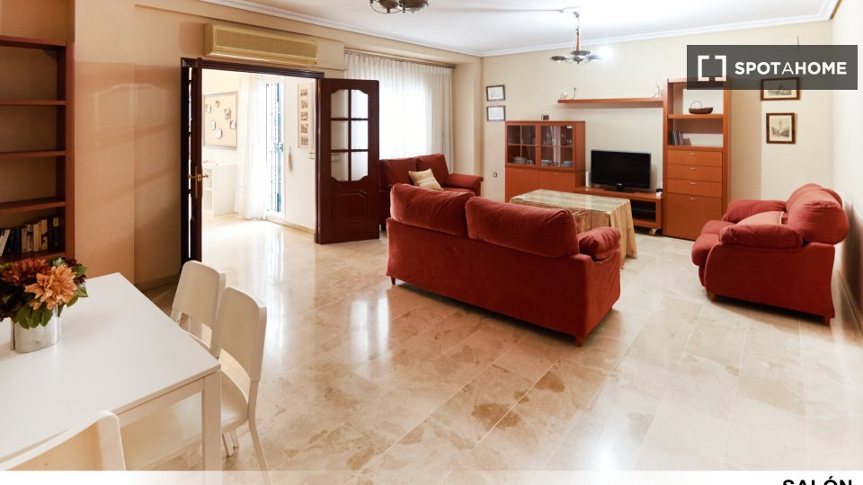 Double room Seville, 4 beds — photo 62