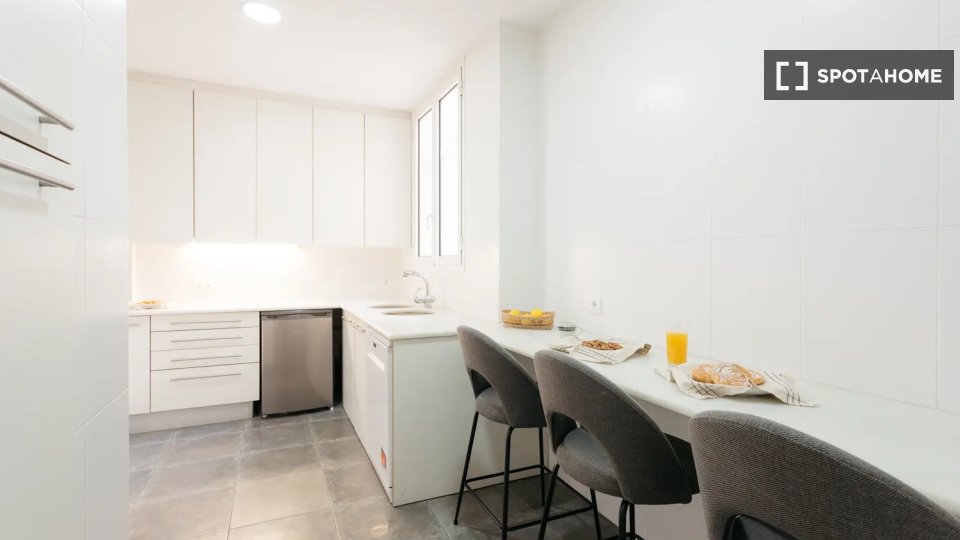 Double room Valencia, 8 beds — photo 14