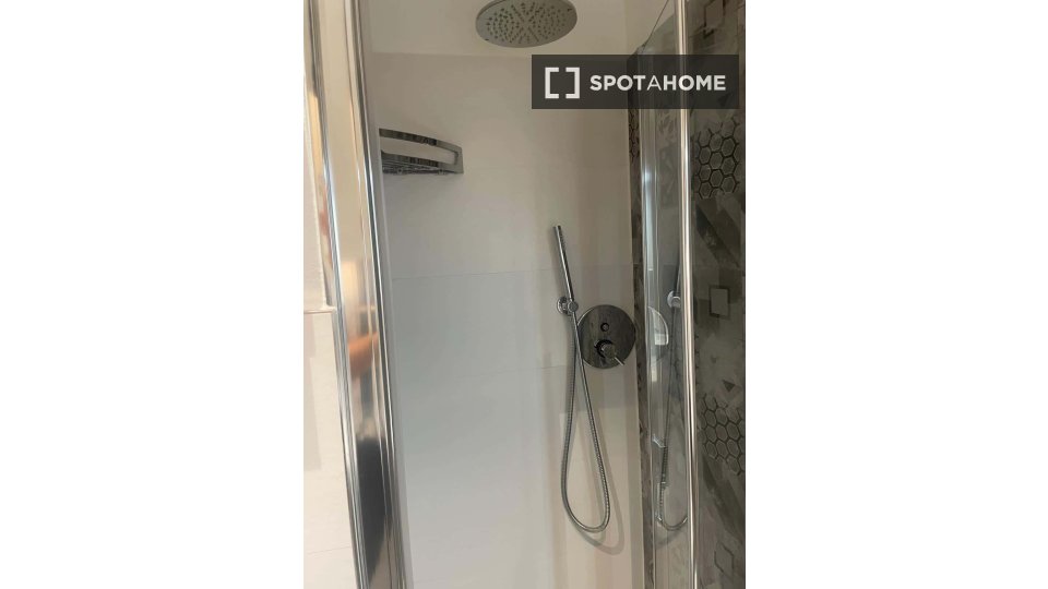 Double room Turin, 1 bed — photo 16