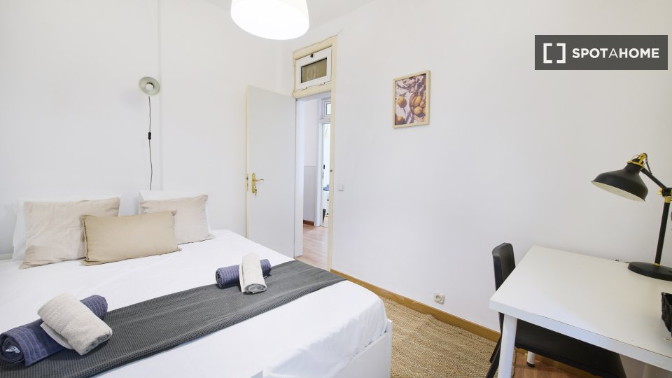 Double room Lisbon, 7 beds — photo 10