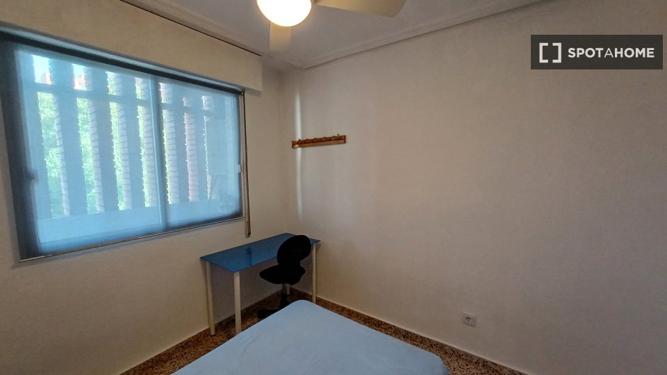 Double room Murcia, 4 beds — photo 28