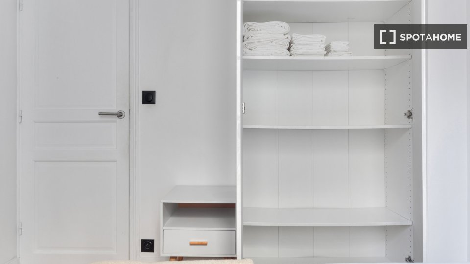 Apartment Paris, 2 beds, 56m² — photo 14